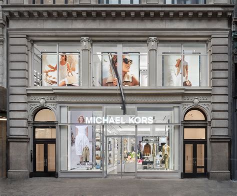 Tous les magasins Michael Kors à l'échelle mondiale .